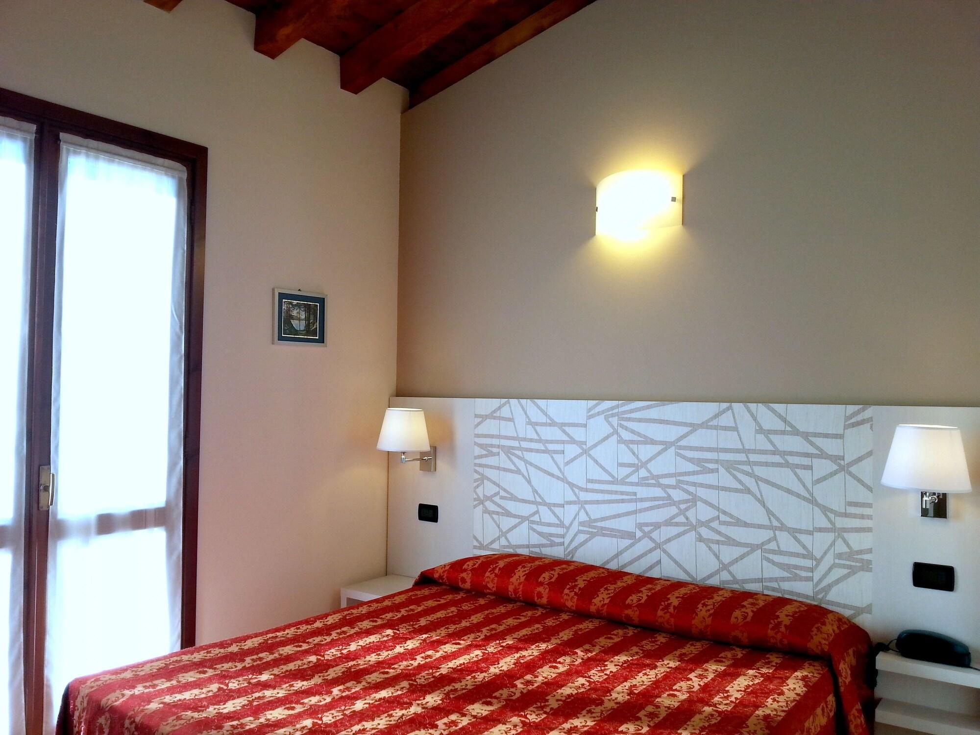 Hotel Eden Salò Buitenkant foto