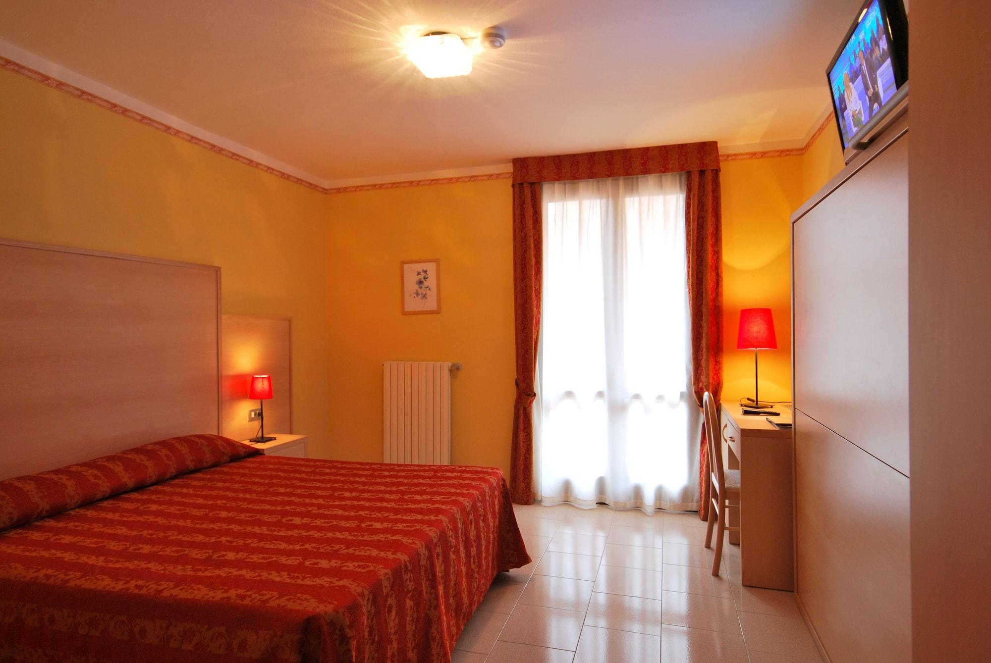 Hotel Eden Salò Buitenkant foto
