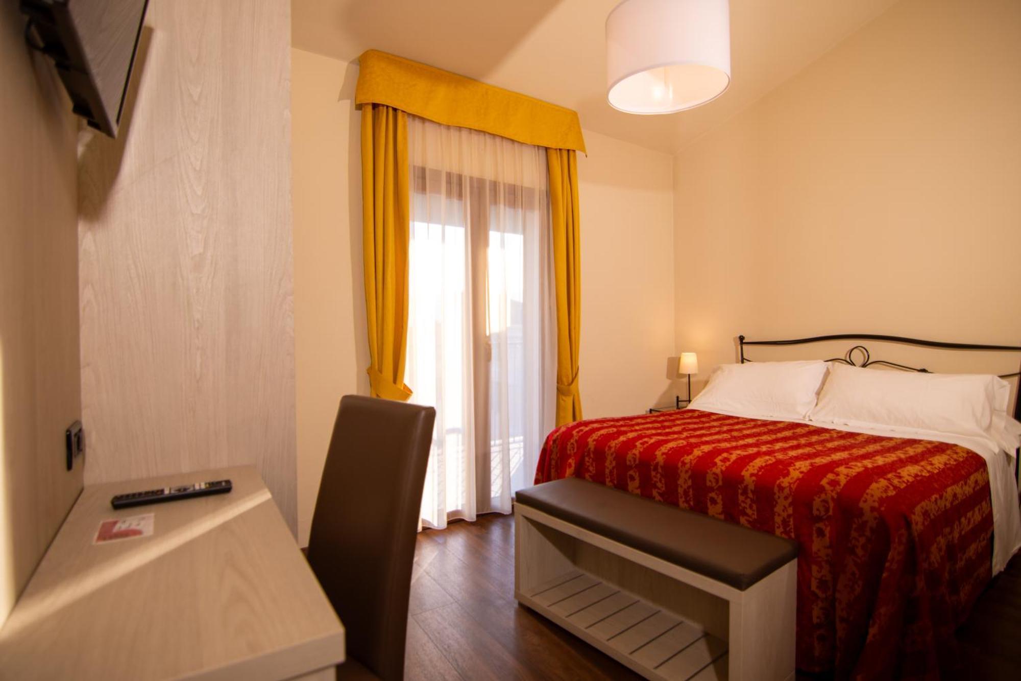 Hotel Eden Salò Buitenkant foto