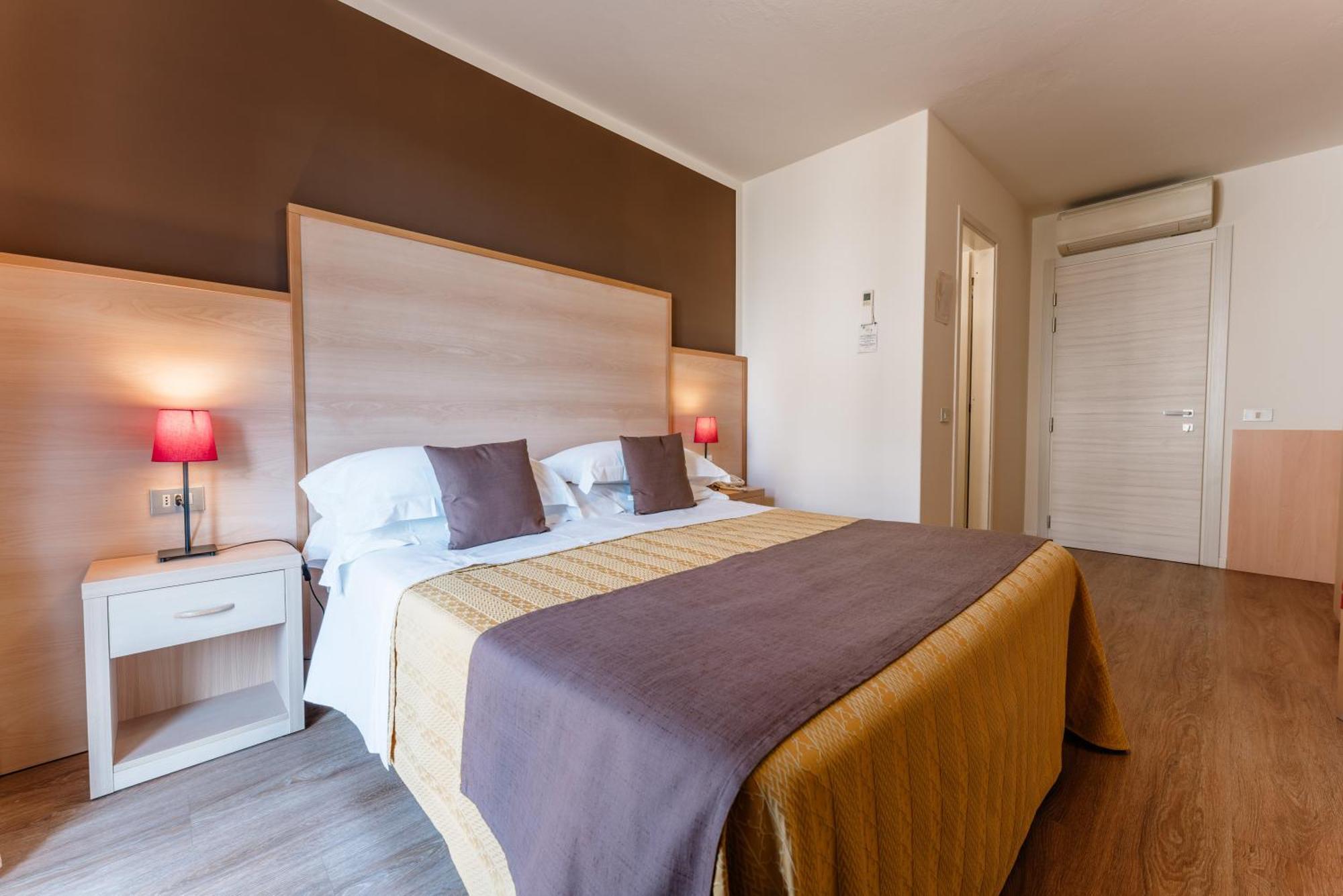 Hotel Eden Salò Buitenkant foto