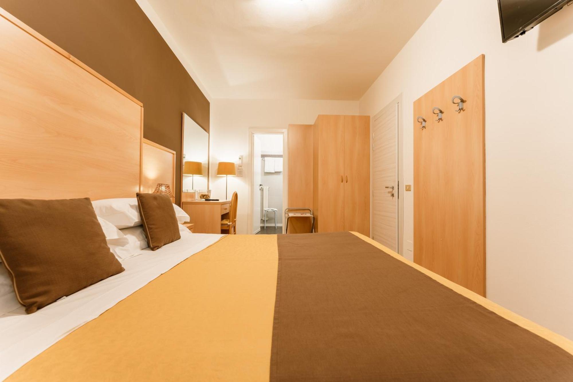 Hotel Eden Salò Buitenkant foto