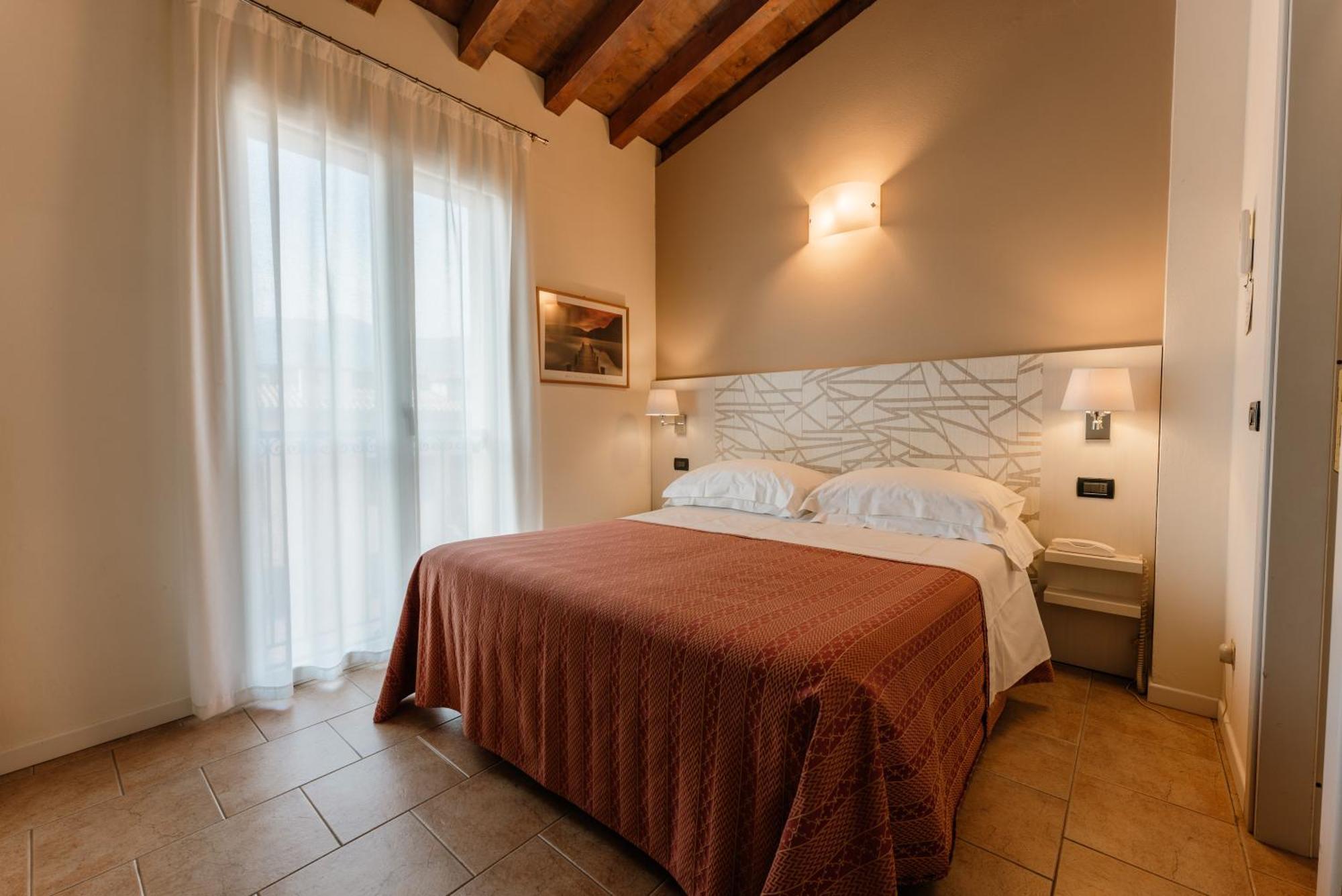 Hotel Eden Salò Buitenkant foto
