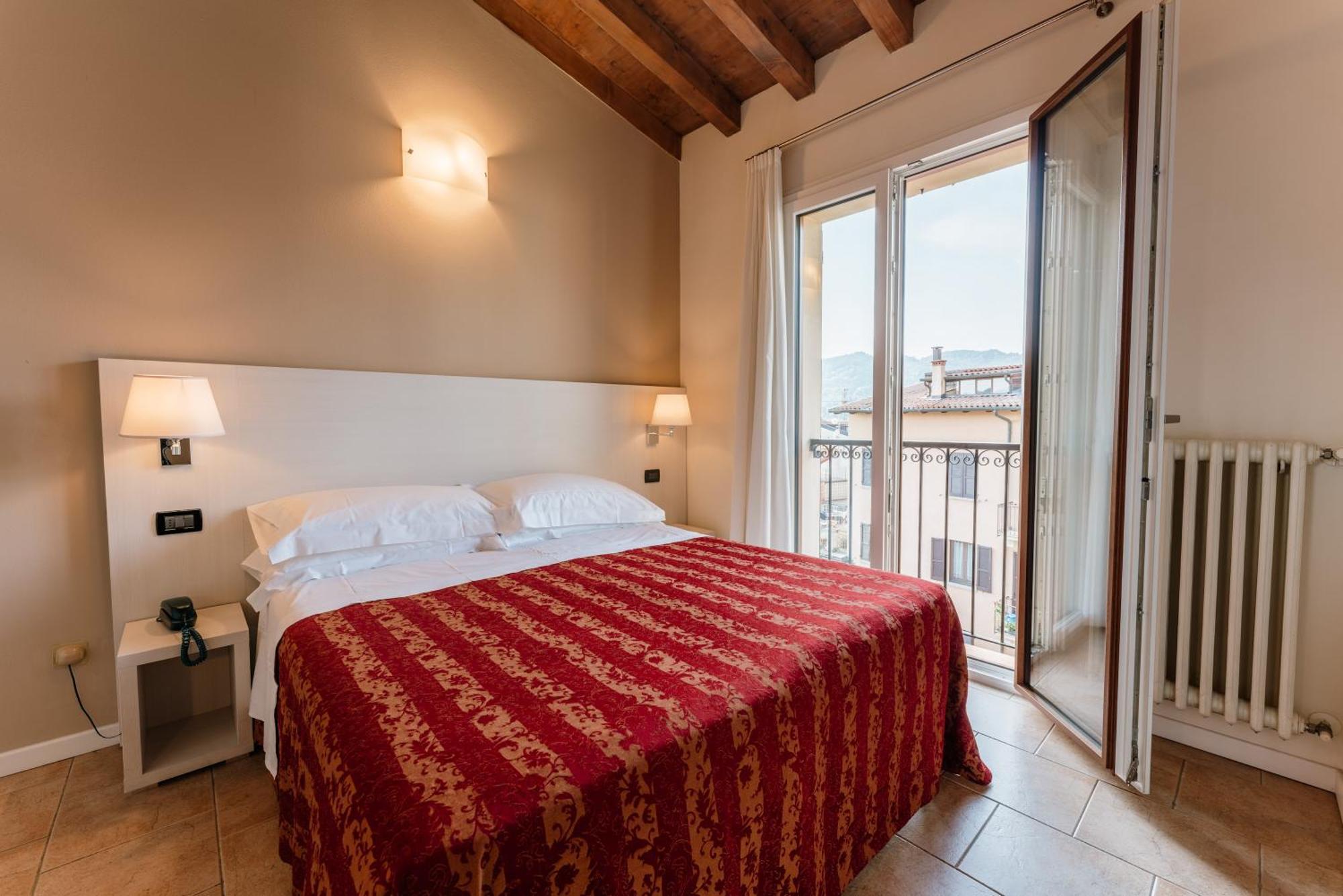 Hotel Eden Salò Buitenkant foto