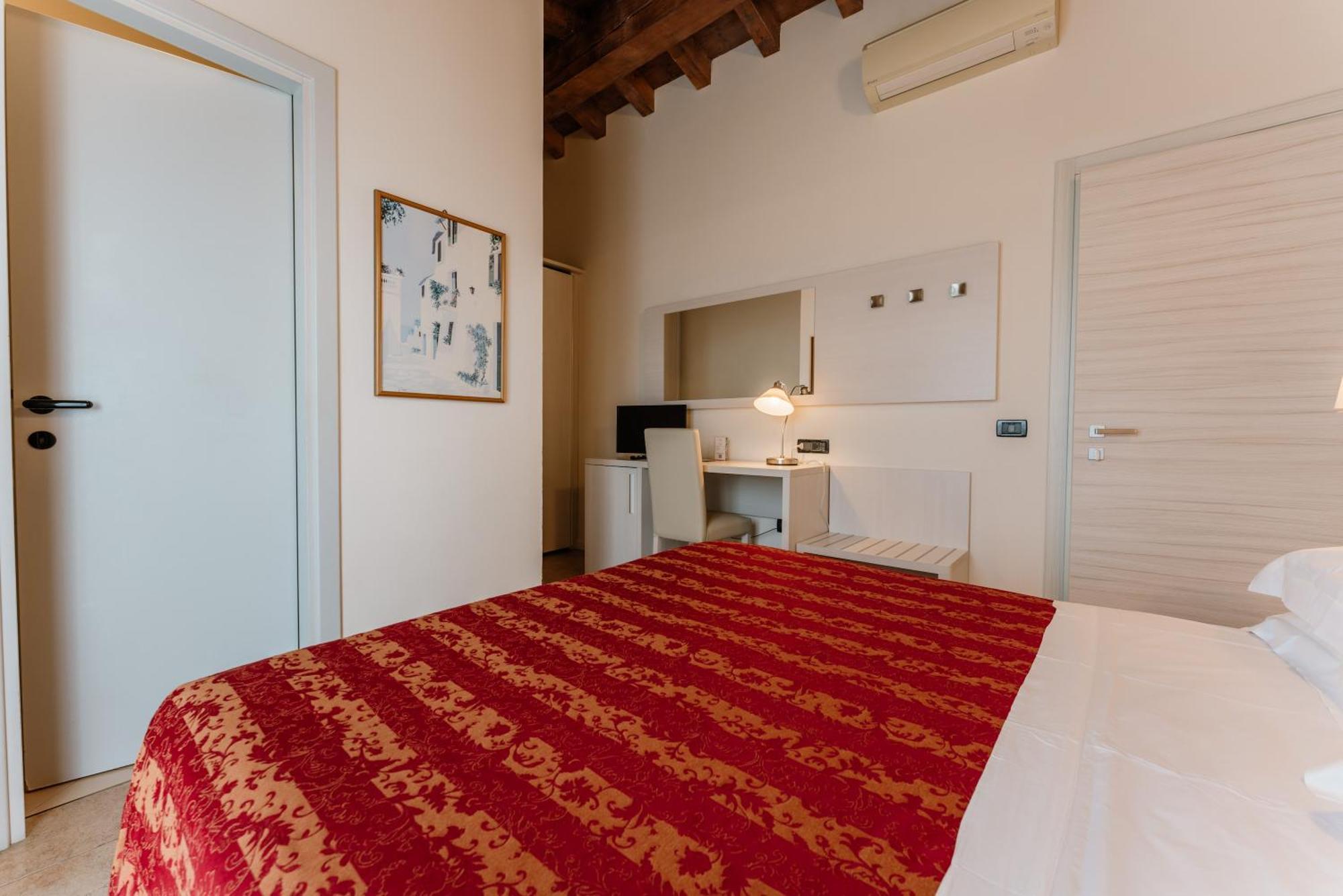 Hotel Eden Salò Buitenkant foto