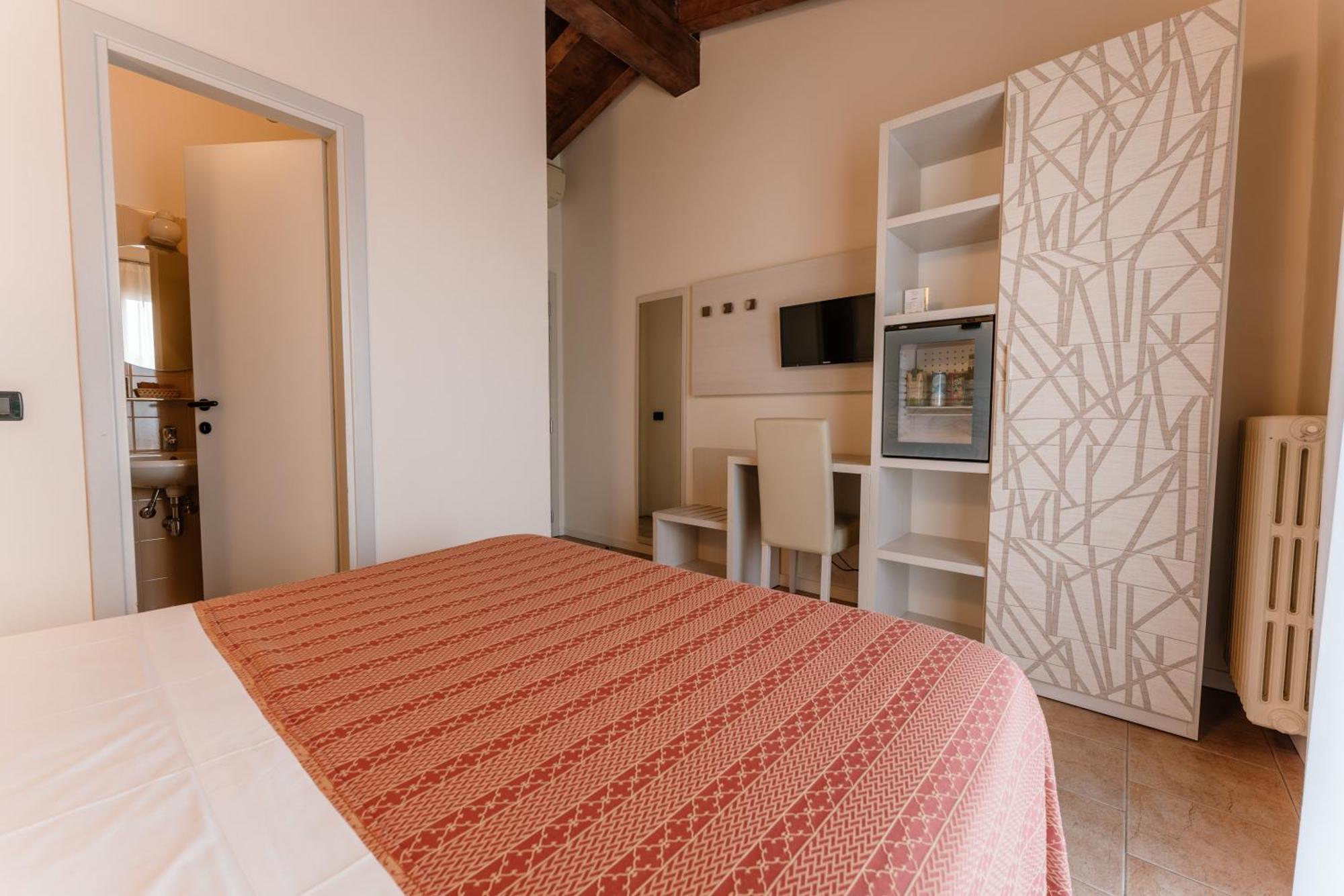 Hotel Eden Salò Buitenkant foto